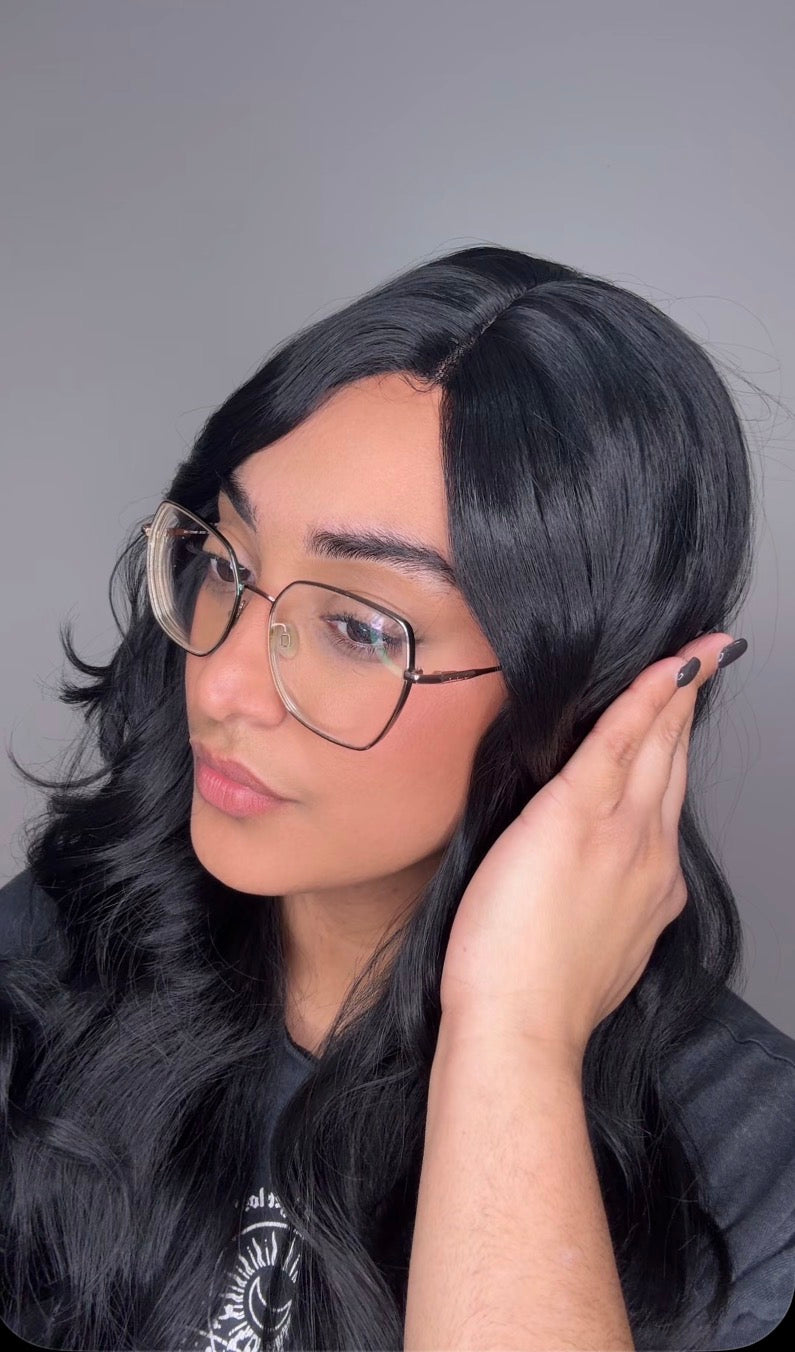 Are Glueless Wigs Beginner Friendly? Here's What You Need To Know